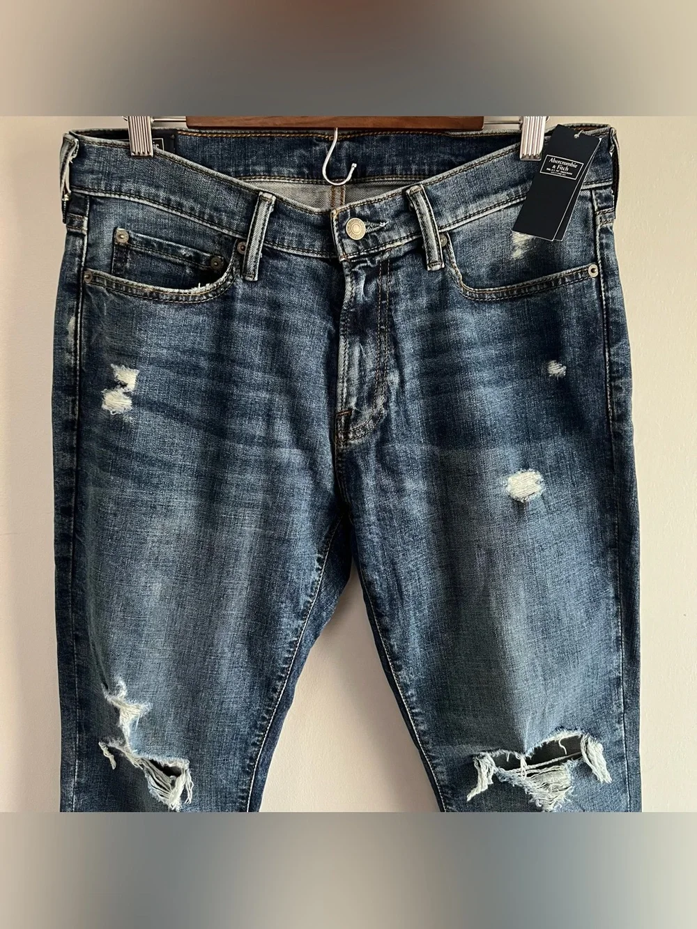 NWT Abercrombie & Fitch Rustin Athletic Skinny Jeans Distressed 31x30 Stretch